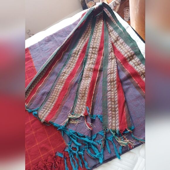 Large Shawl Wrap Deep Rich Colors Gold Trim 7 ft long - Picture 9 of 9